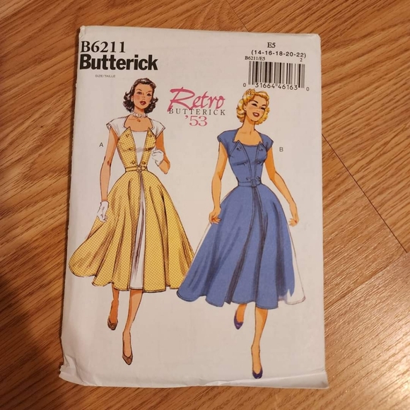 Butterick Sewing Pattern Bundle #2 - Picture 5 of 6